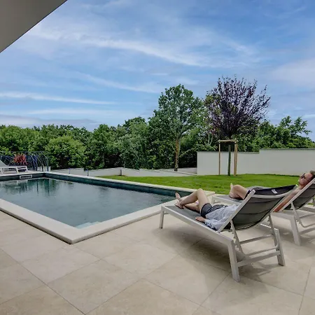 Luxusvilla Mit Pool, Jacuzzi, Ping-pong, Billard Dom wakacyjny *