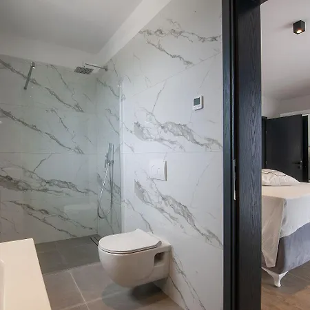 Dom wakacyjny Luxusvilla Mit Pool, Jacuzzi, Ping-pong, Billard *