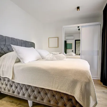 Dom wakacyjny Luxusvilla Mit Pool, Jacuzzi, Ping-pong, Billard