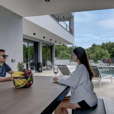 펜션 Luxusvilla Mit Pool, Jacuzzi, Ping-pong, Billard